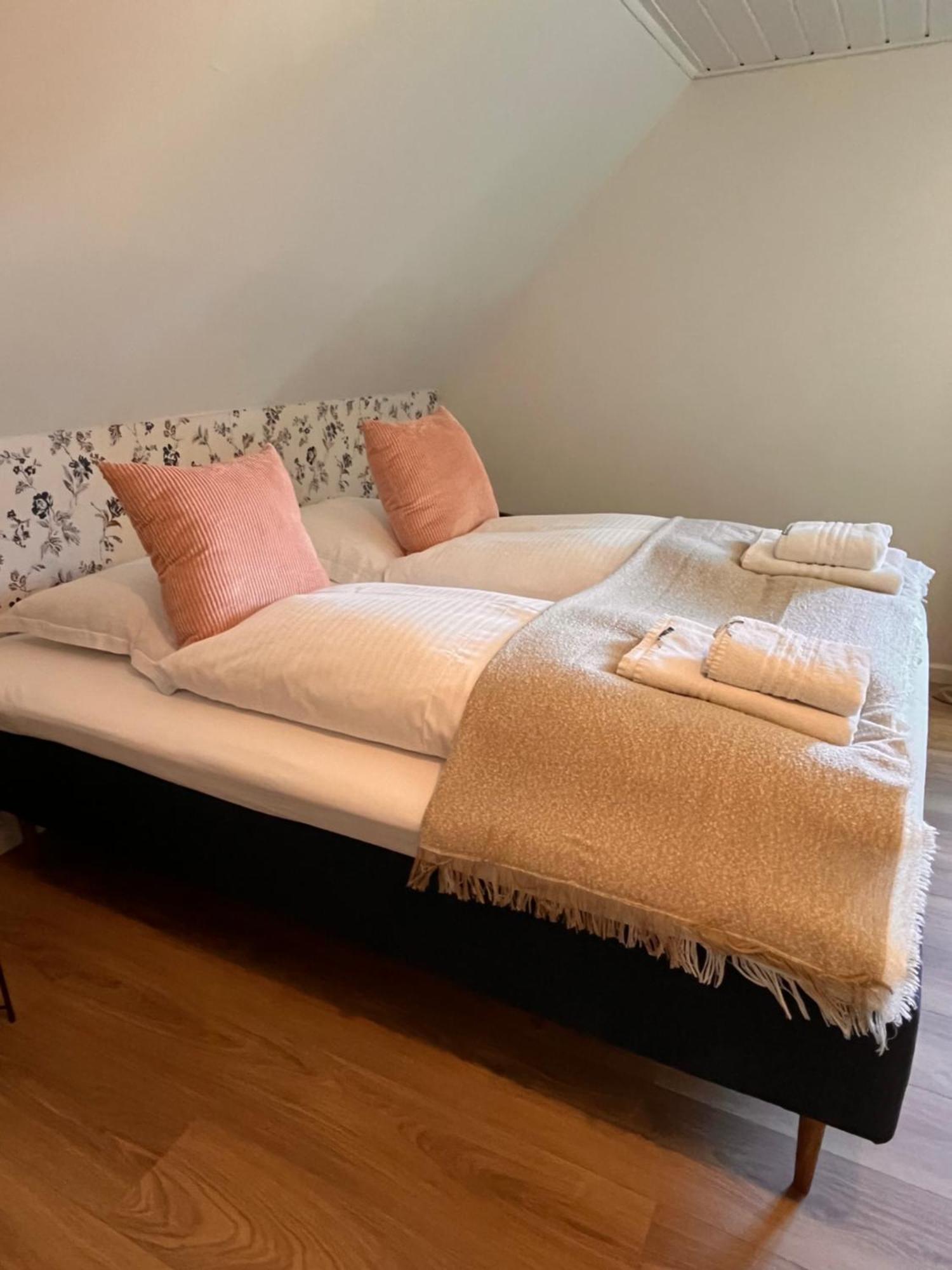 Jonas Hus - Munkgaard Bed & Breakfast Store Heddinge Bagian luar foto